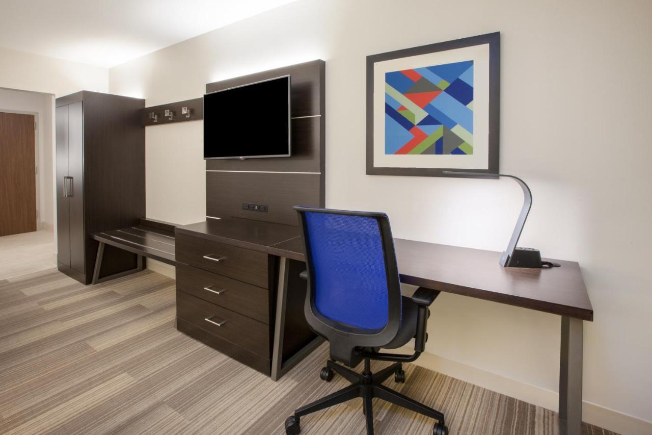 Holiday Inn Express & Suites Windsor East - Lakeshore By Ihg Tecumseh Eksteriør bilde