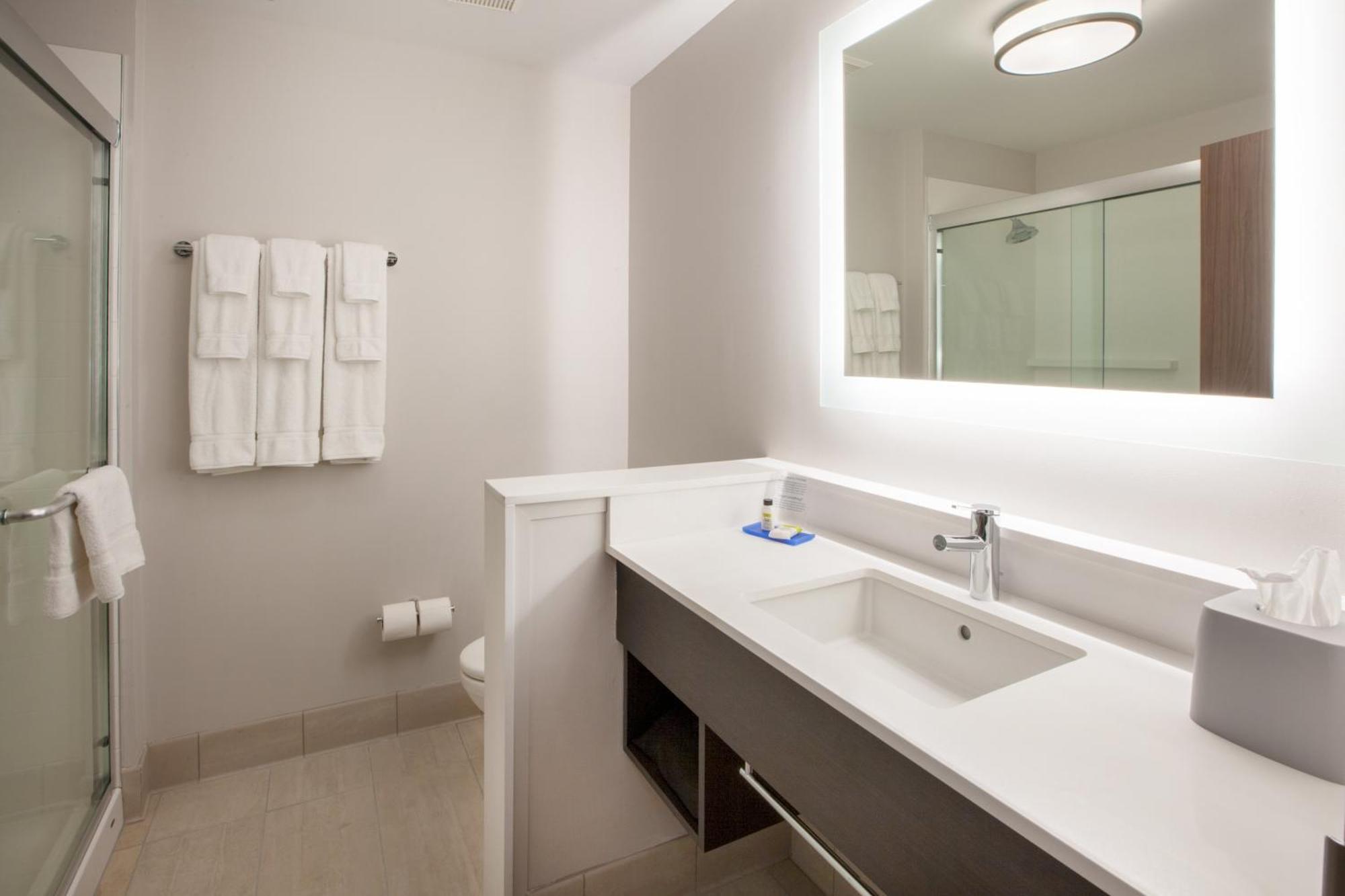 Holiday Inn Express & Suites Windsor East - Lakeshore By Ihg Tecumseh Eksteriør bilde