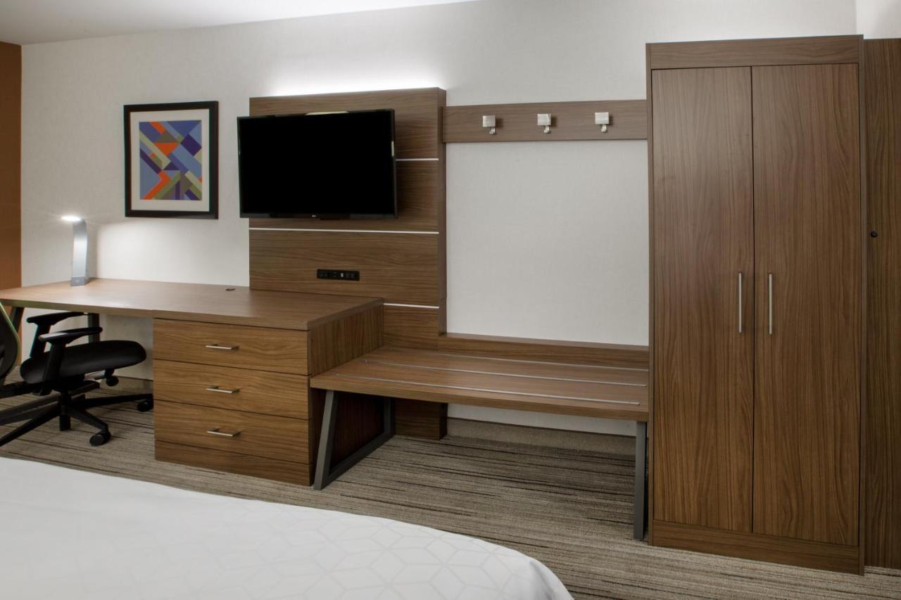 Holiday Inn Express & Suites Windsor East - Lakeshore By Ihg Tecumseh Eksteriør bilde