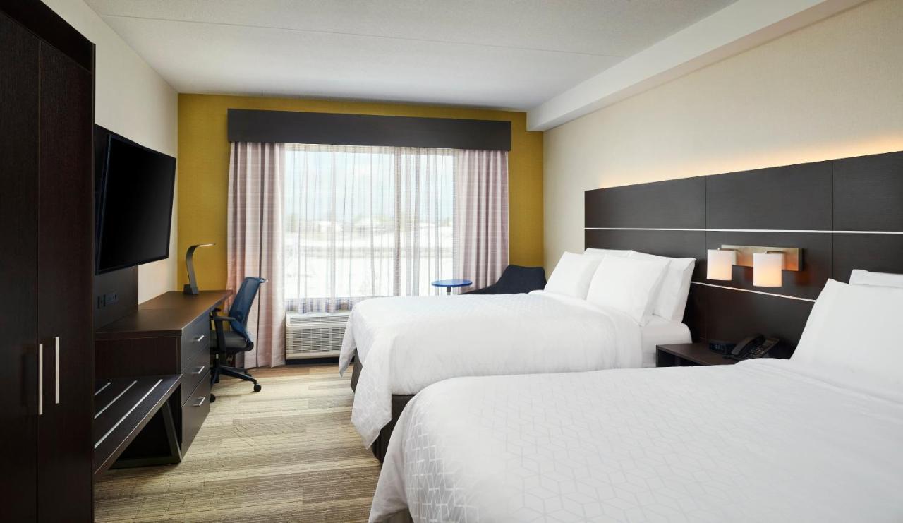 Holiday Inn Express & Suites Windsor East - Lakeshore By Ihg Tecumseh Eksteriør bilde