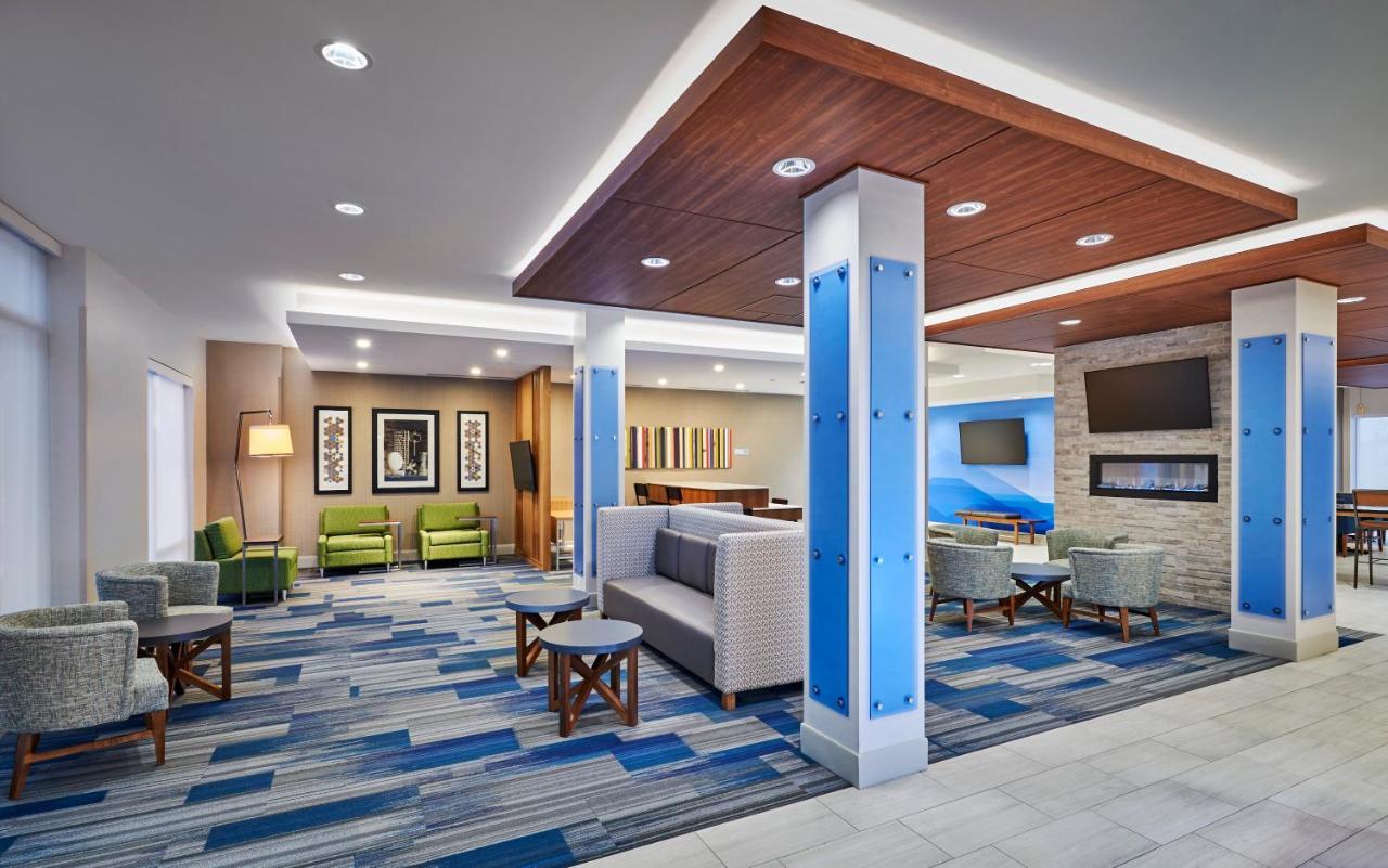 Holiday Inn Express & Suites Windsor East - Lakeshore By Ihg Tecumseh Eksteriør bilde