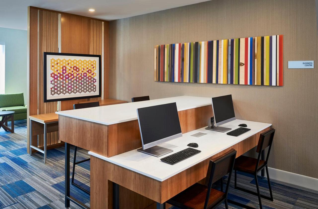 Holiday Inn Express & Suites Windsor East - Lakeshore By Ihg Tecumseh Eksteriør bilde