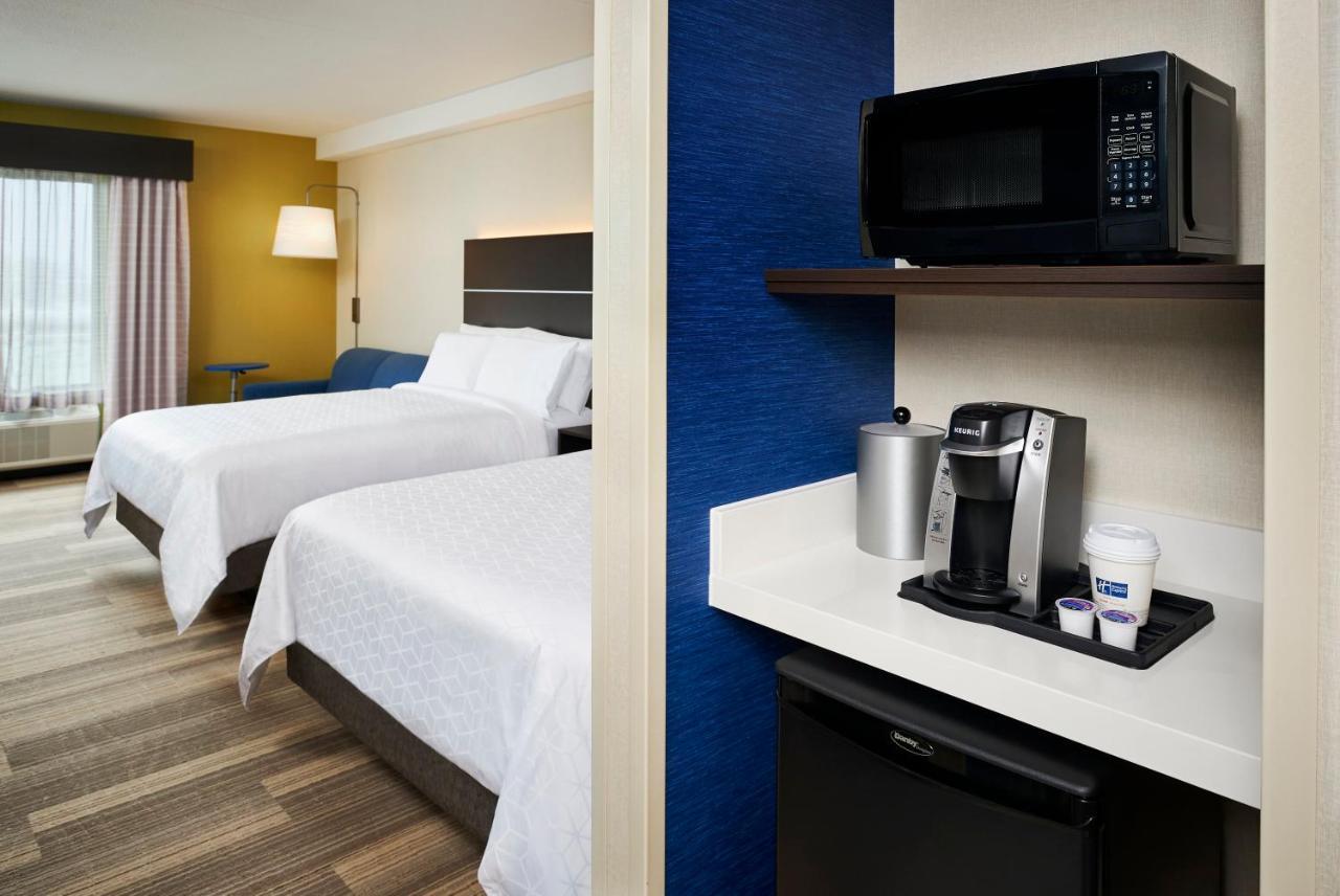 Holiday Inn Express & Suites Windsor East - Lakeshore By Ihg Tecumseh Eksteriør bilde